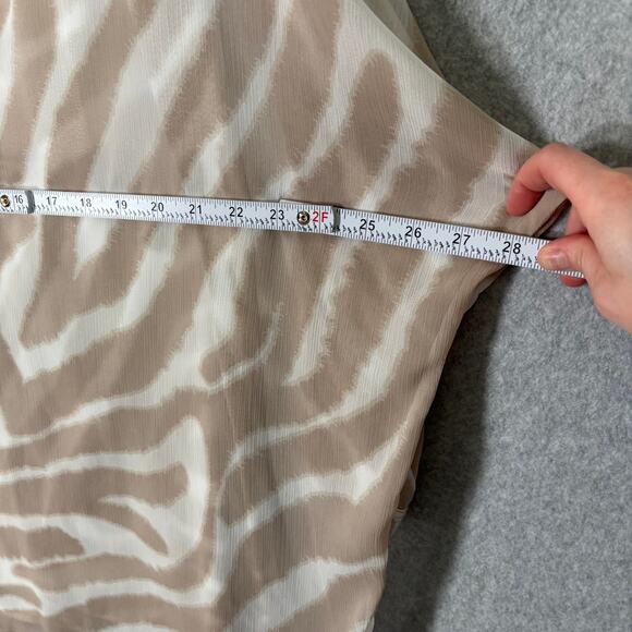 Chicos Blouse Tan Medium Sheer Animal Flowy Lagenlook Artsy Popover Neutral Tank - Picture 10 of 12